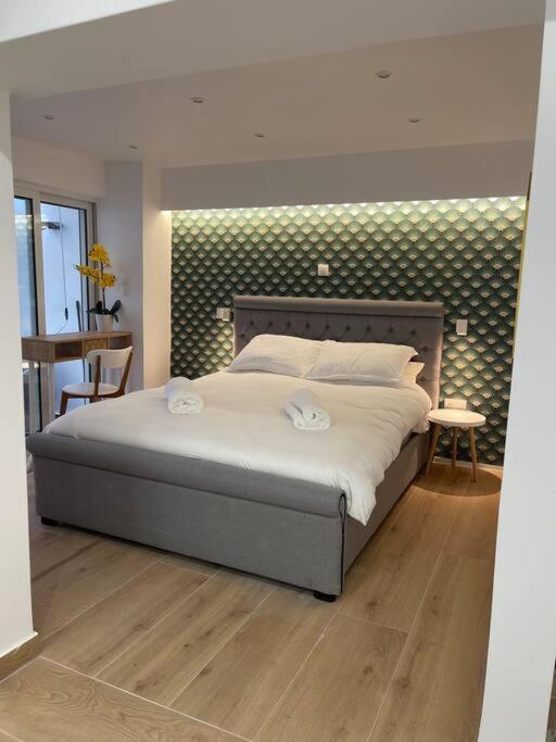Hideaway Boutique Apartment เอเธนส์ ภายนอก รูปภาพ