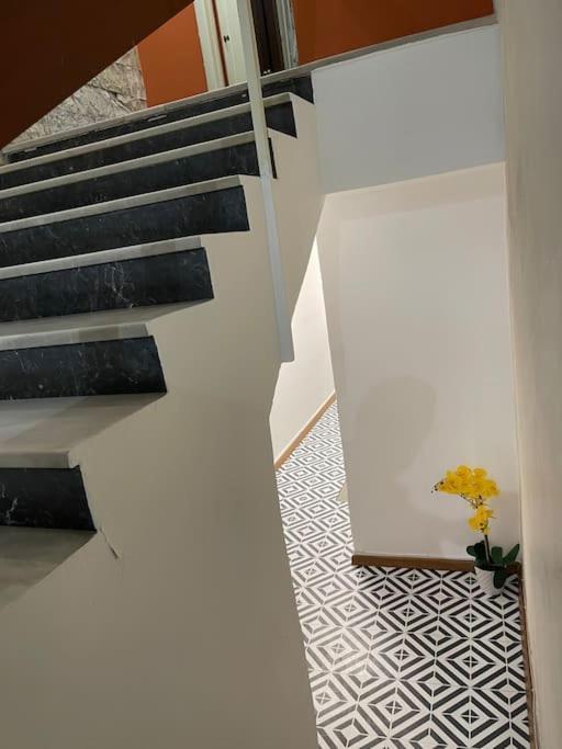 Hideaway Boutique Apartment เอเธนส์ ภายนอก รูปภาพ